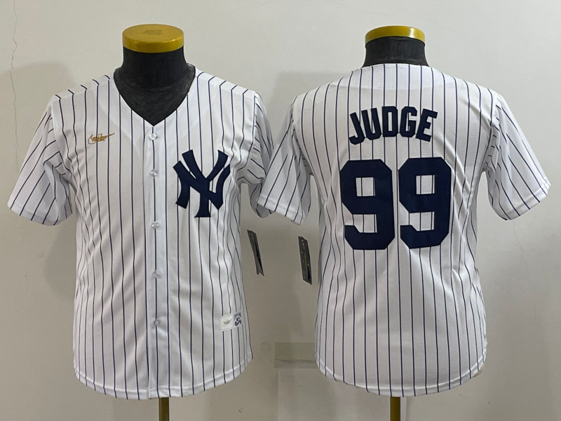 Women's New York Yankees #99 Aaron Judge White Stitched Baseball Jersey(Run Small)